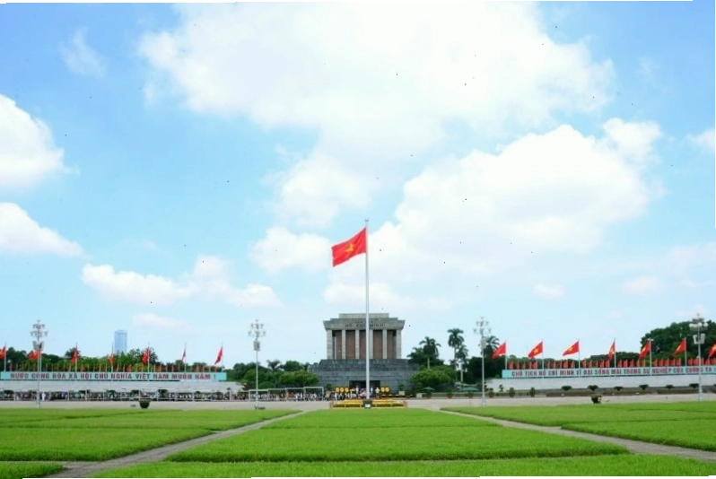 Lăng Chủ tịch Hồ Chí Minh uy nghiêm