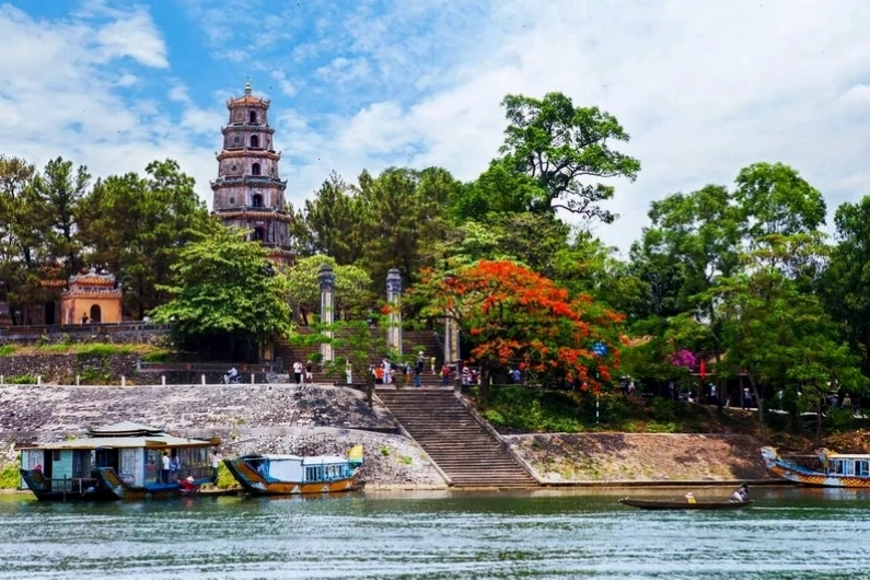 Lăng Khải Định uy nghi và cổ kính