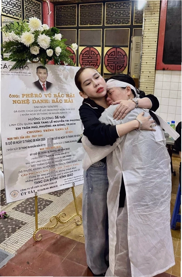 Lễ tang của nghệ sĩ hài Bắc Hải
