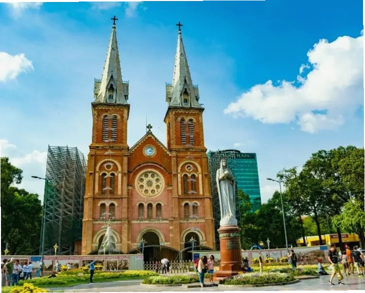 Nhà thờ Đức Bà biểu tượng kiến trúc tại TP. Hồ Chí Minh