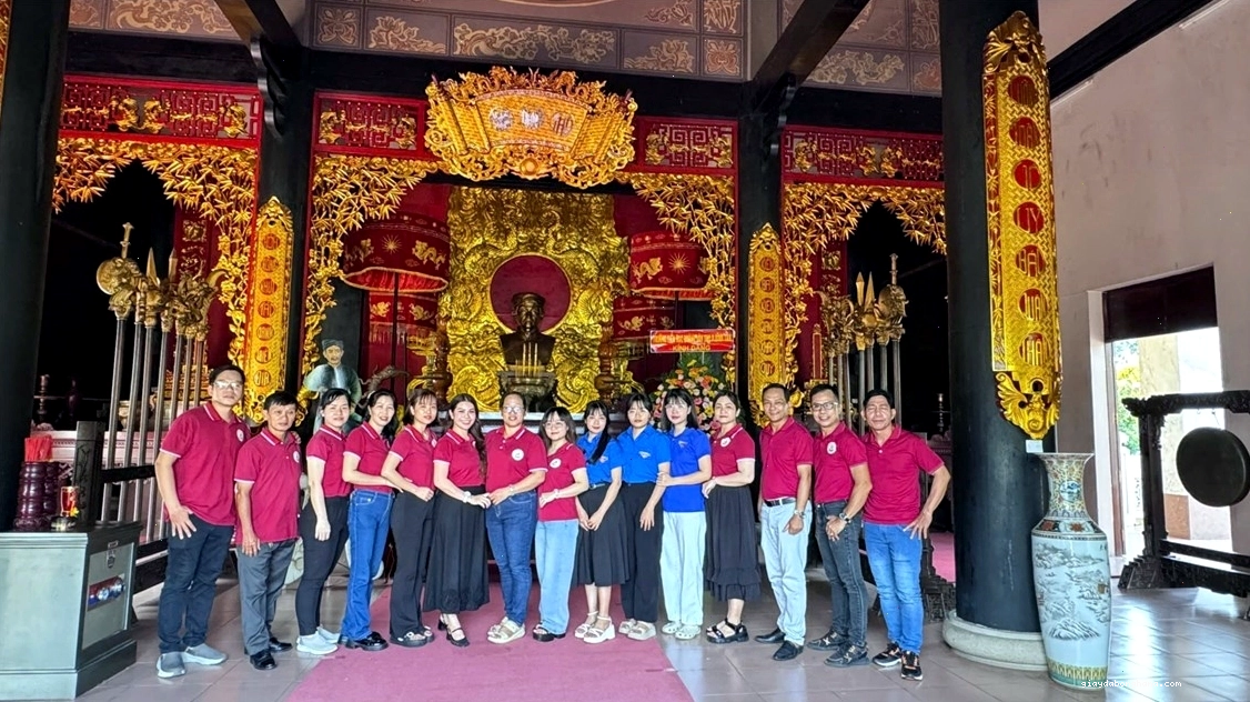 Nhà trưng bày tại khu di tích