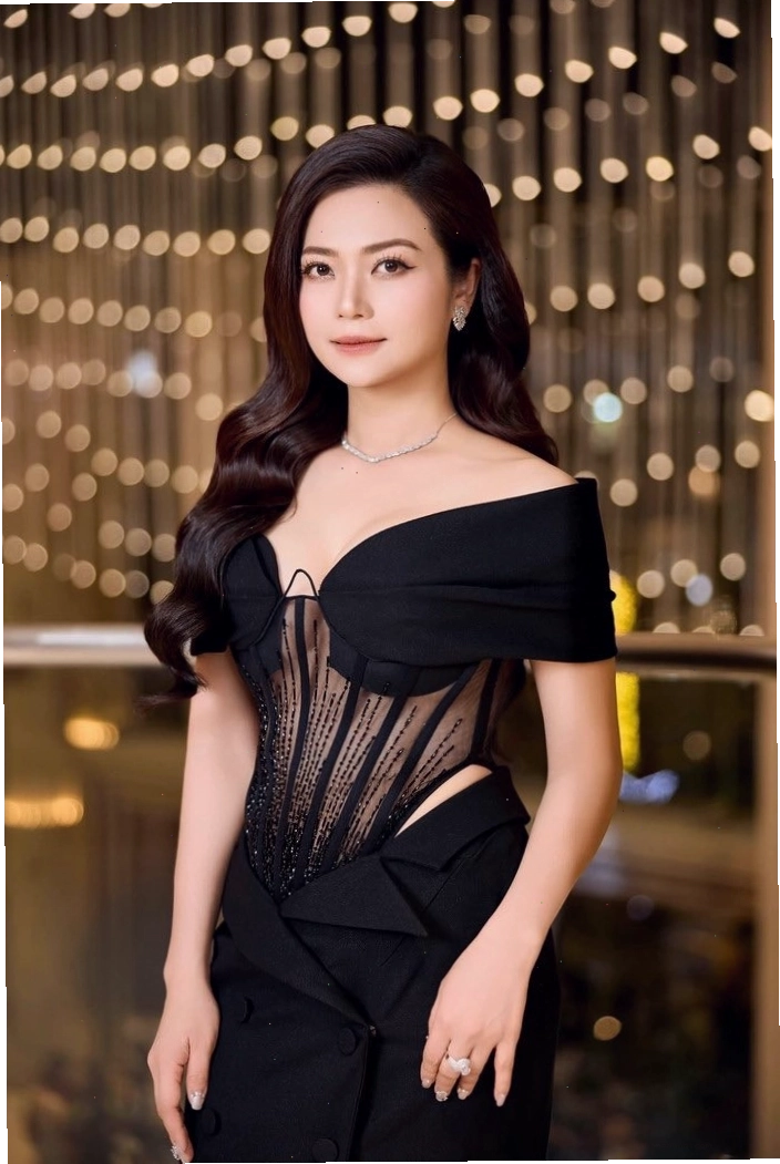 Nhan sắc NSƯT Kiều Anh ở tuổi ngoài 40