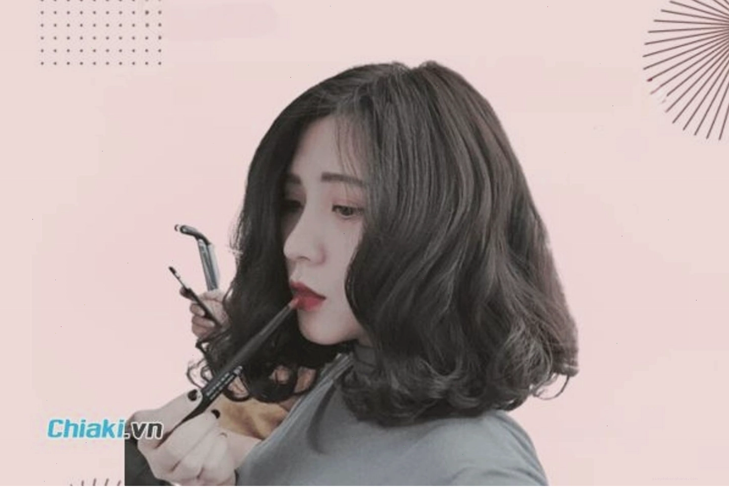 Tóc ngắn uốn bồng bềnh