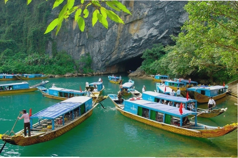 Vẻ đẹp hùng vĩ bên trong một hang động tại Phong Nha Kẻ Bàng