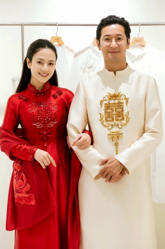 Việt Hoa và Trọng Trí thử áo dài cưới