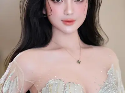 Loạt ảnh Chu Thanh Huyền đời thường trẻ trung và cuốn hút