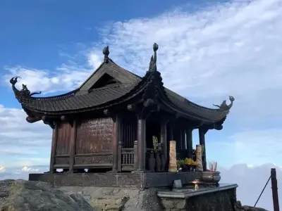 Chùa Đồng Yên Tử bộ ảnh lịch sử và tâm linh trên núi yên tử