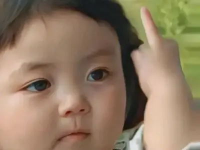 Meme ngón giữa bùng nổ hài hước qua bộ ảnh nghệ thuật mới