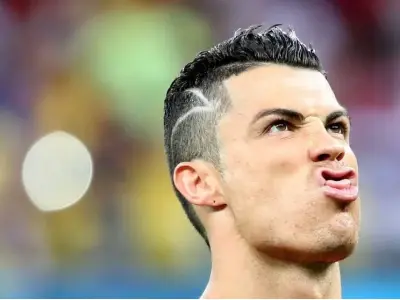 Meme Ronaldo bùng nổ hài hước qua bộ sưu tập ảnh nghệ thuật