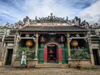 Khám phá vẻ đẹp nghệ thuật tâm linh tại Chùa Bà Thiên Hậu