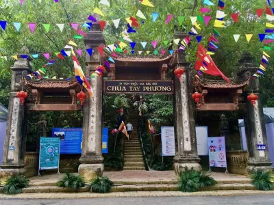 Chùa Tây Phương điểm đến tâm linh và vẻ đẹp điêu khắc xưa