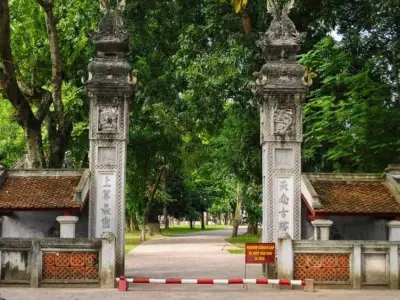 Khám phá kiến trúc nghệ thuật tại Đền Voi Phục cổ kính