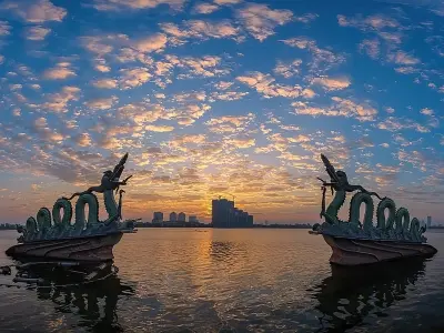 Hồ Tây - Điểm hẹn lãng mạn của giới trẻ Hà Thành