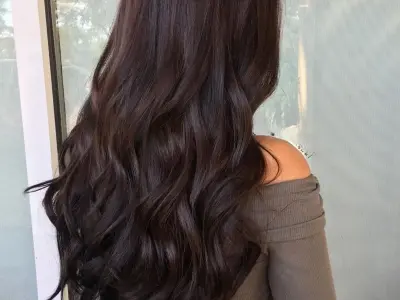 Gợi ý ảnh tóc màu nâu đen phù hợp mọi tông da, dễ phối đồ