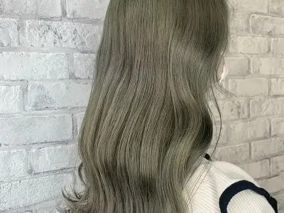 Ngắm nhìn ảnh tóc màu xanh khói đẹp lạ đầy mê hoặc